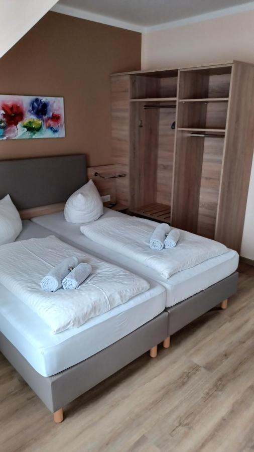 Pension Am Stern Лайпциг Екстериор снимка
