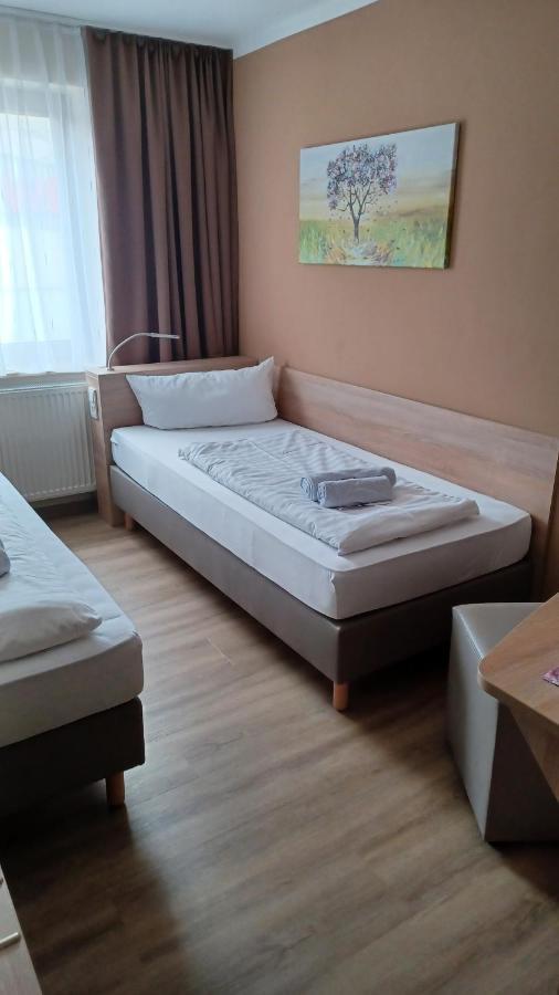 Pension Am Stern Лайпциг Екстериор снимка